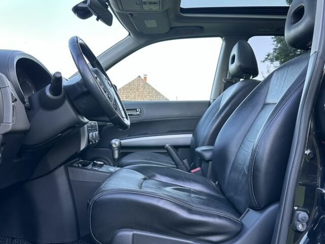 Чорний Ніссан ІксТрейл, об'ємом двигуна 2.5 л та пробігом 238 тис. км за 9500 $, фото 7 на Automoto.ua