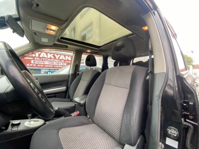 Черный Ниссан ИксТрейл, объемом двигателя 2 л и пробегом 240 тыс. км за 3600 $, фото 7 на Automoto.ua