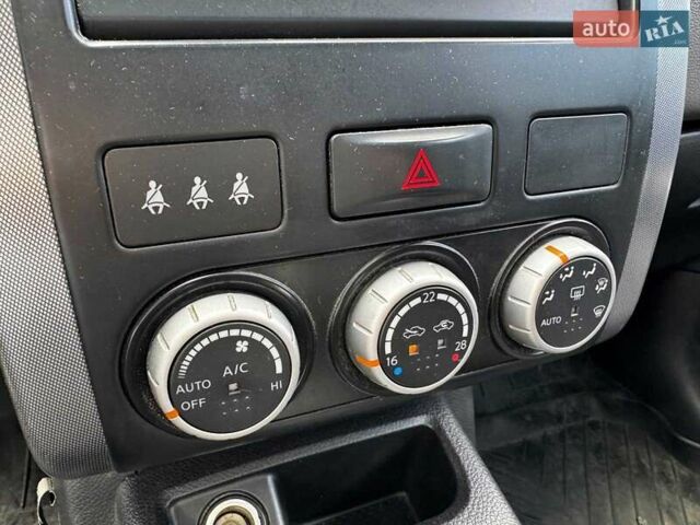 Черный Ниссан ИксТрейл, объемом двигателя 2.5 л и пробегом 166 тыс. км за 8680 $, фото 19 на Automoto.ua