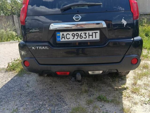 Черный Ниссан ИксТрейл, объемом двигателя 2 л и пробегом 287 тыс. км за 5900 $, фото 3 на Automoto.ua