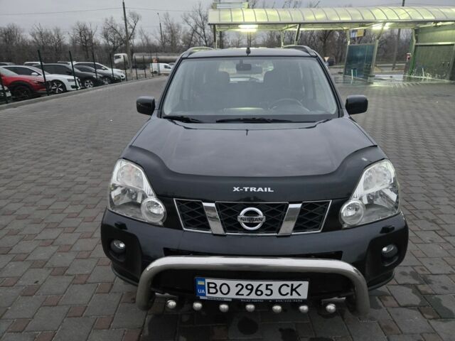 Чорний Ніссан ІксТрейл, об'ємом двигуна 2 л та пробігом 200 тис. км за 10300 $, фото 1 на Automoto.ua