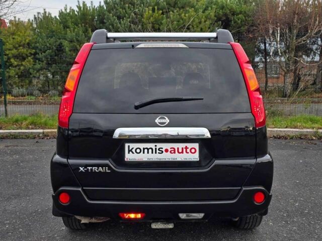 Черный Ниссан ИксТрейл, объемом двигателя 2 л и пробегом 187 тыс. км за 8999 $, фото 3 на Automoto.ua