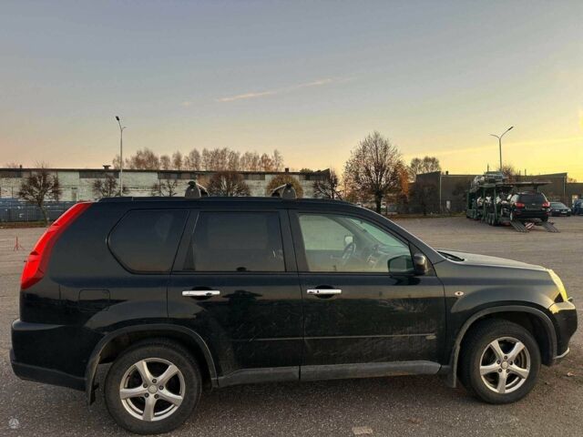 Чорний Ніссан ІксТрейл, об'ємом двигуна 2 л та пробігом 288 тис. км за 4582 $, фото 2 на Automoto.ua