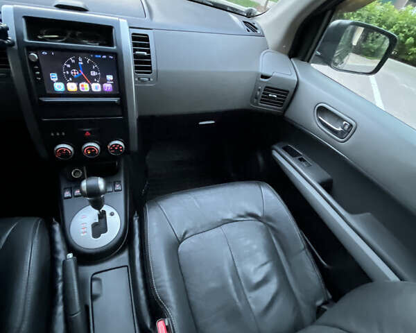 Чорний Ніссан ІксТрейл, об'ємом двигуна 2.49 л та пробігом 270 тис. км за 8900 $, фото 20 на Automoto.ua