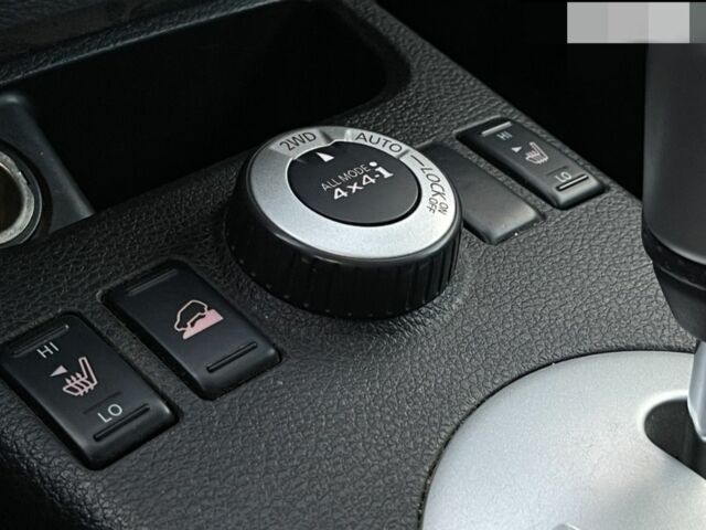 Черный Ниссан ИксТрейл, объемом двигателя 2 л и пробегом 242 тыс. км за 9300 $, фото 12 на Automoto.ua