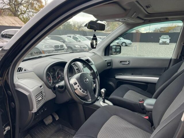 Черный Ниссан ИксТрейл, объемом двигателя 2 л и пробегом 148 тыс. км за 10750 $, фото 10 на Automoto.ua