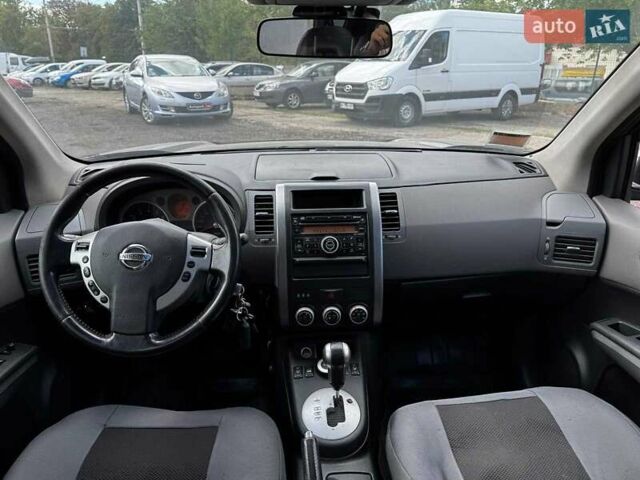 Черный Ниссан ИксТрейл, объемом двигателя 2.5 л и пробегом 166 тыс. км за 8680 $, фото 25 на Automoto.ua