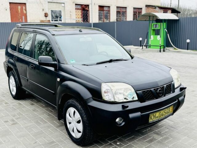 Чорний Ніссан ІксТрейл, об'ємом двигуна 0 л та пробігом 200 тис. км за 2999 $, фото 4 на Automoto.ua