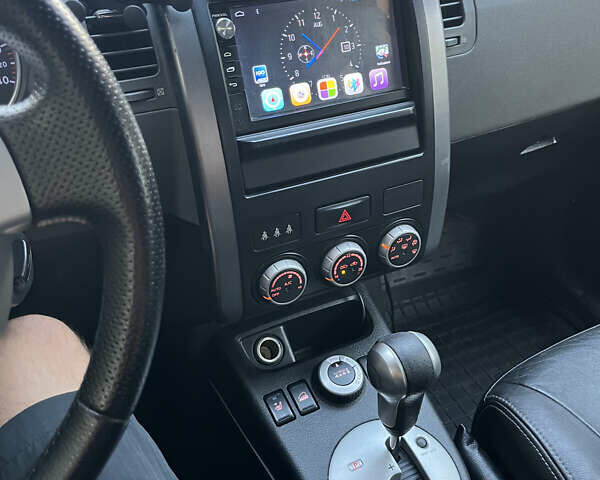 Чорний Ніссан ІксТрейл, об'ємом двигуна 2.49 л та пробігом 270 тис. км за 8900 $, фото 11 на Automoto.ua