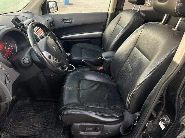 Чорний Ніссан ІксТрейл, об'ємом двигуна 2 л та пробігом 288 тис. км за 4582 $, фото 8 на Automoto.ua