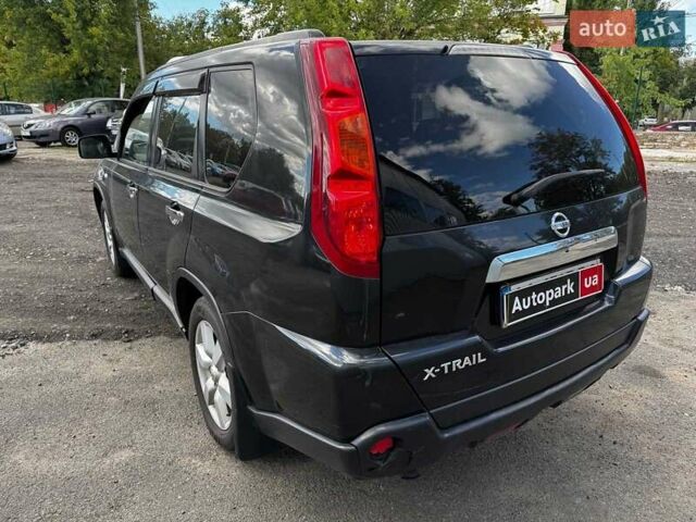 Черный Ниссан ИксТрейл, объемом двигателя 2.5 л и пробегом 166 тыс. км за 8680 $, фото 8 на Automoto.ua