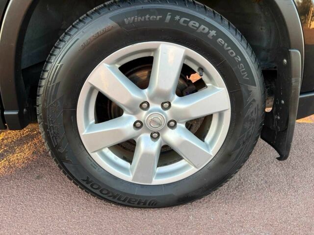 Чорний Ніссан ІксТрейл, об'ємом двигуна 2.5 л та пробігом 223 тис. км за 9172 $, фото 15 на Automoto.ua