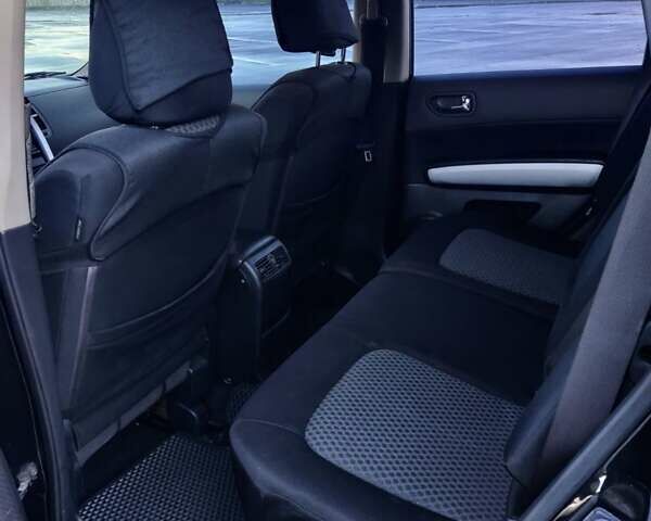 Черный Ниссан ИксТрейл, объемом двигателя 2 л и пробегом 284 тыс. км за 8500 $, фото 7 на Automoto.ua