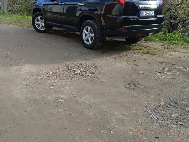 Чорний Ніссан ІксТрейл, об'ємом двигуна 2 л та пробігом 154 тис. км за 8880 $, фото 1 на Automoto.ua