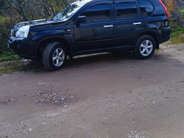 Чорний Ніссан ІксТрейл, об'ємом двигуна 2 л та пробігом 154 тис. км за 8880 $, фото 2 на Automoto.ua