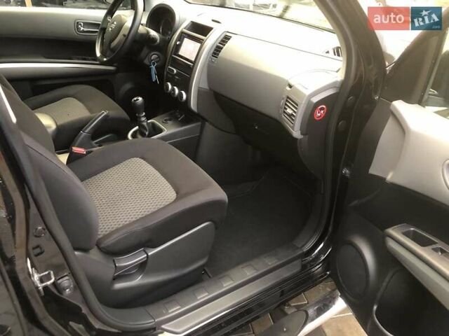 Чорний Ніссан ІксТрейл, об'ємом двигуна 2 л та пробігом 223 тис. км за 8999 $, фото 29 на Automoto.ua