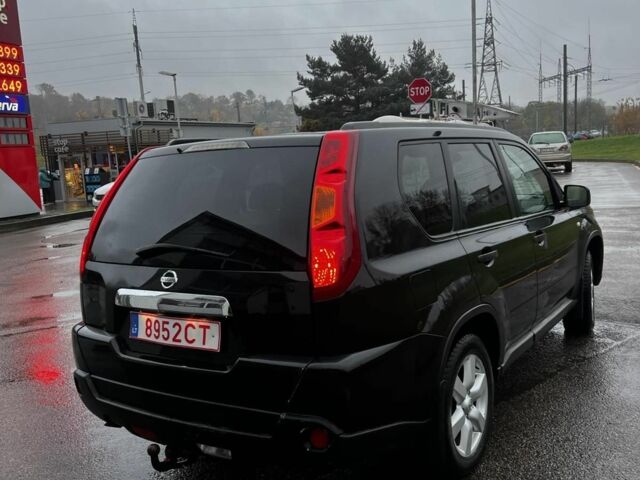 Чорний Ніссан ІксТрейл, об'ємом двигуна 2 л та пробігом 240 тис. км за 6500 $, фото 5 на Automoto.ua