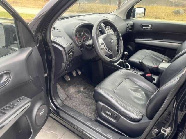 Чорний Ніссан ІксТрейл, об'ємом двигуна 2 л та пробігом 200 тис. км за 3316 $, фото 8 на Automoto.ua