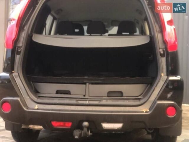 Чорний Ніссан ІксТрейл, об'ємом двигуна 2 л та пробігом 223 тис. км за 8999 $, фото 33 на Automoto.ua