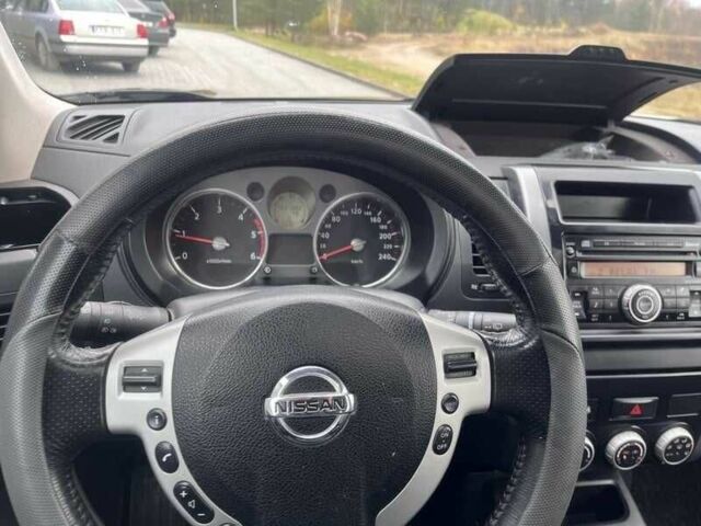 Чорний Ніссан ІксТрейл, об'ємом двигуна 2 л та пробігом 200 тис. км за 3316 $, фото 6 на Automoto.ua