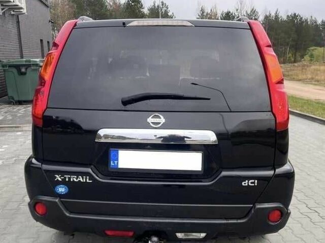 Чорний Ніссан ІксТрейл, об'ємом двигуна 2 л та пробігом 200 тис. км за 3316 $, фото 3 на Automoto.ua