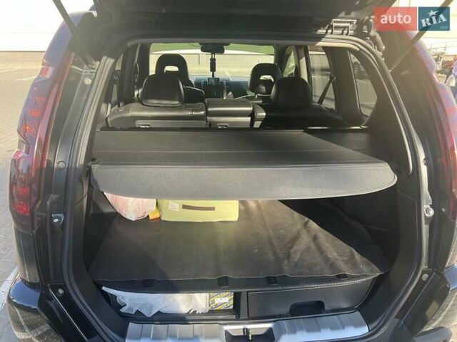 Черный Ниссан ИксТрейл, объемом двигателя 2.49 л и пробегом 157 тыс. км за 14500 $, фото 14 на Automoto.ua