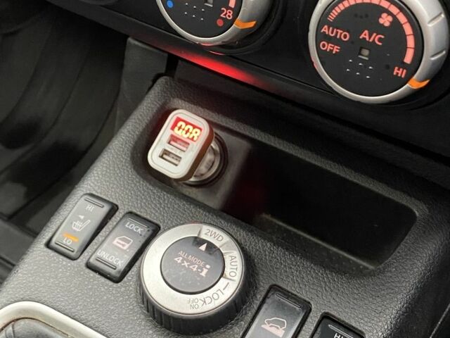 Чорний Ніссан ІксТрейл, об'ємом двигуна 2 л та пробігом 162 тис. км за 4950 $, фото 12 на Automoto.ua