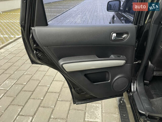 Черный Ниссан ИксТрейл, объемом двигателя 2 л и пробегом 169 тыс. км за 10900 $, фото 28 на Automoto.ua