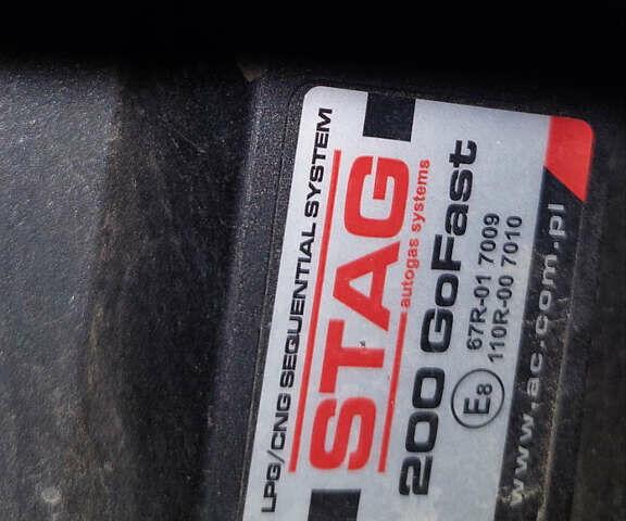 Черный Ниссан ИксТрейл, объемом двигателя 2 л и пробегом 183 тыс. км за 10500 $, фото 5 на Automoto.ua