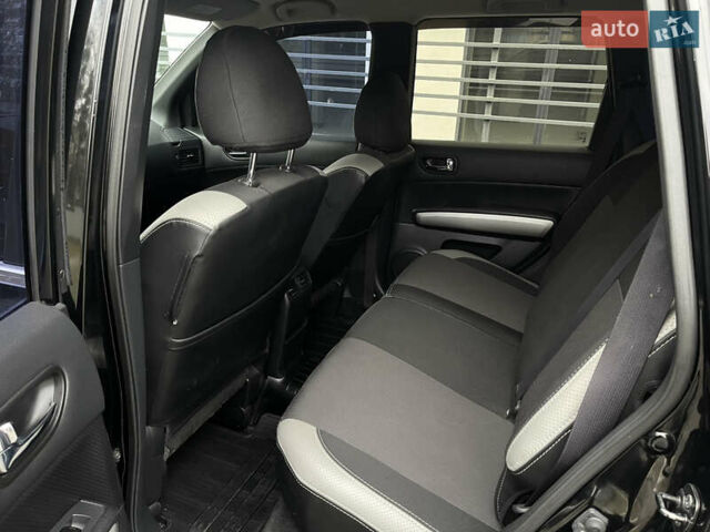 Черный Ниссан ИксТрейл, объемом двигателя 2 л и пробегом 169 тыс. км за 10900 $, фото 27 на Automoto.ua