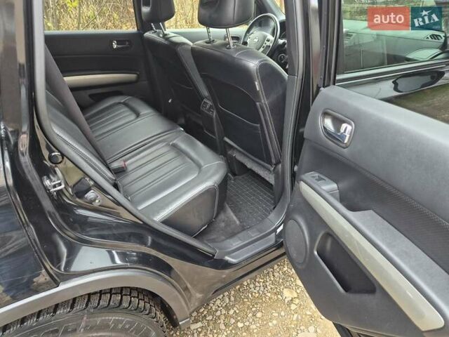 Чорний Ніссан ІксТрейл, об'ємом двигуна 2 л та пробігом 226 тис. км за 12300 $, фото 8 на Automoto.ua