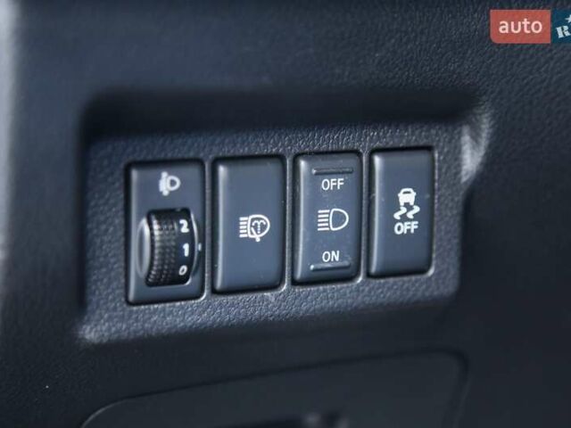 Черный Ниссан ИксТрейл, объемом двигателя 2 л и пробегом 213 тыс. км за 11999 $, фото 21 на Automoto.ua