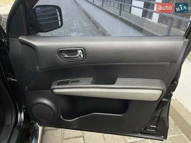 Черный Ниссан ИксТрейл, объемом двигателя 2 л и пробегом 169 тыс. км за 10900 $, фото 23 на Automoto.ua