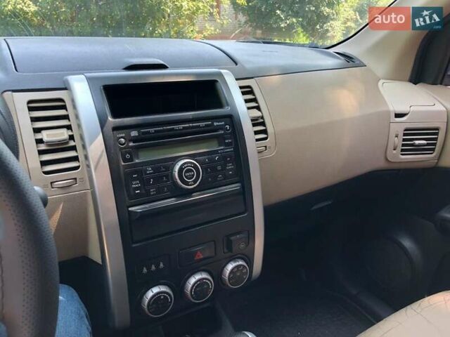 Черный Ниссан ИксТрейл, объемом двигателя 2.49 л и пробегом 343 тыс. км за 8500 $, фото 15 на Automoto.ua