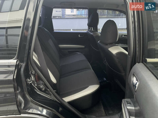 Черный Ниссан ИксТрейл, объемом двигателя 2 л и пробегом 169 тыс. км за 10900 $, фото 25 на Automoto.ua