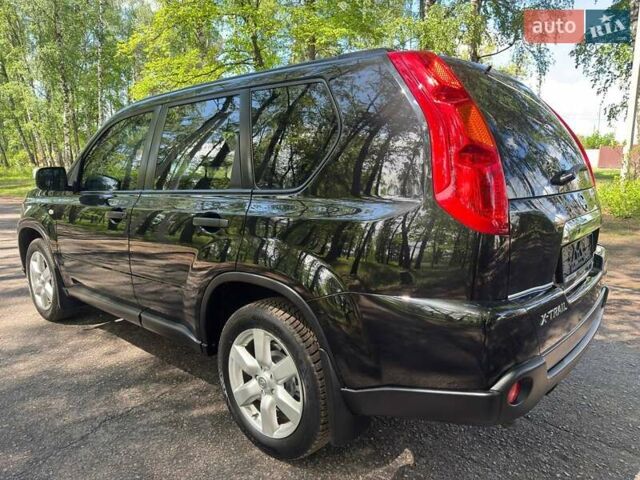 Чорний Ніссан ІксТрейл, об'ємом двигуна 2 л та пробігом 159 тис. км за 10600 $, фото 18 на Automoto.ua