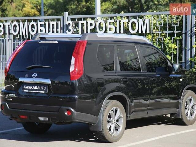 Черный Ниссан ИксТрейл, объемом двигателя 2 л и пробегом 213 тыс. км за 11999 $, фото 3 на Automoto.ua