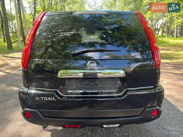 Чорний Ніссан ІксТрейл, об'ємом двигуна 2 л та пробігом 159 тис. км за 10600 $, фото 17 на Automoto.ua