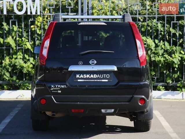 Черный Ниссан ИксТрейл, объемом двигателя 2 л и пробегом 213 тыс. км за 11999 $, фото 4 на Automoto.ua