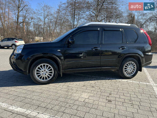 Чорний Ніссан ІксТрейл, об'ємом двигуна 2 л та пробігом 224 тис. км за 12400 $, фото 9 на Automoto.ua