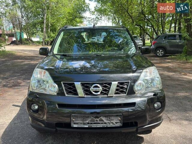 Чорний Ніссан ІксТрейл, об'ємом двигуна 2 л та пробігом 159 тис. км за 10600 $, фото 1 на Automoto.ua