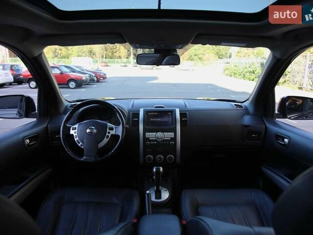 Черный Ниссан ИксТрейл, объемом двигателя 2 л и пробегом 213 тыс. км за 11999 $, фото 11 на Automoto.ua