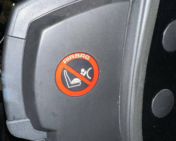 Черный Ниссан ИксТрейл, объемом двигателя 2 л и пробегом 183 тыс. км за 10500 $, фото 37 на Automoto.ua