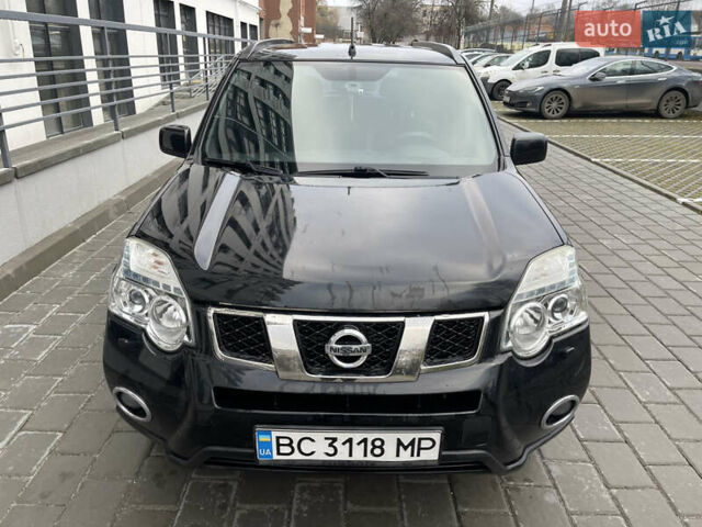 Черный Ниссан ИксТрейл, объемом двигателя 2 л и пробегом 169 тыс. км за 10900 $, фото 1 на Automoto.ua