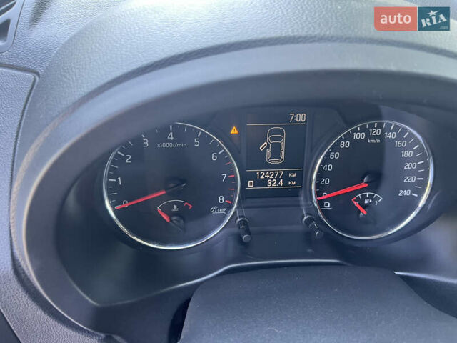 Черный Ниссан ИксТрейл, объемом двигателя 2 л и пробегом 125 тыс. км за 12300 $, фото 34 на Automoto.ua