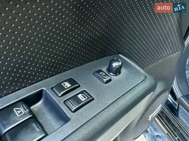 Черный Ниссан ИксТрейл, объемом двигателя 2 л и пробегом 125 тыс. км за 12300 $, фото 29 на Automoto.ua