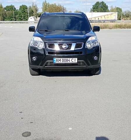 Чорний Ніссан ІксТрейл, об'ємом двигуна 2 л та пробігом 344 тис. км за 12500 $, фото 1 на Automoto.ua