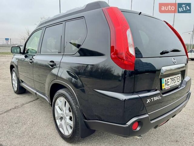 Черный Ниссан ИксТрейл, объемом двигателя 2 л и пробегом 11 тыс. км за 18500 $, фото 14 на Automoto.ua