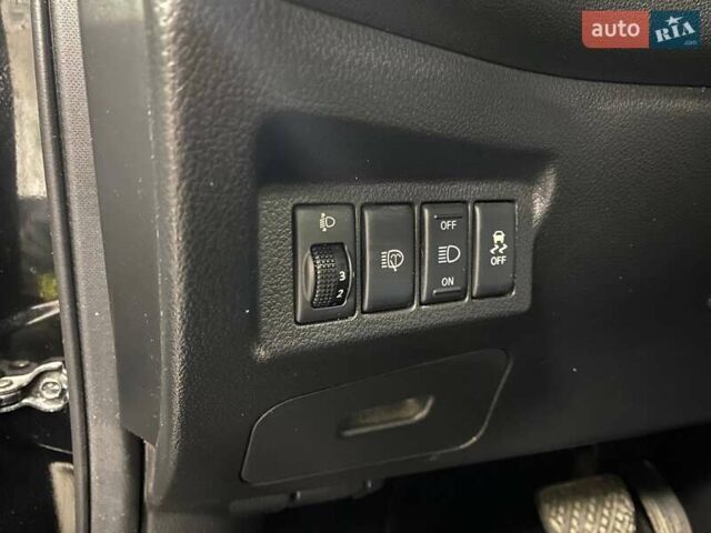 Чорний Ніссан ІксТрейл, об'ємом двигуна 2 л та пробігом 54 тис. км за 15490 $, фото 24 на Automoto.ua