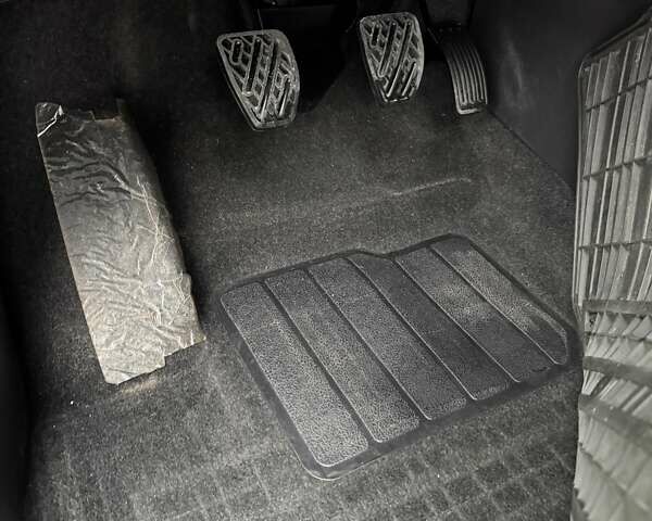 Черный Ниссан ИксТрейл, объемом двигателя 2 л и пробегом 11 тыс. км за 18500 $, фото 35 на Automoto.ua